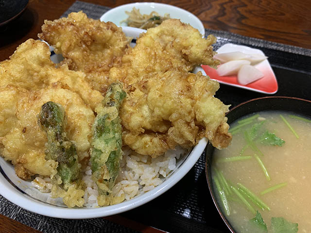 定食を食べるように…