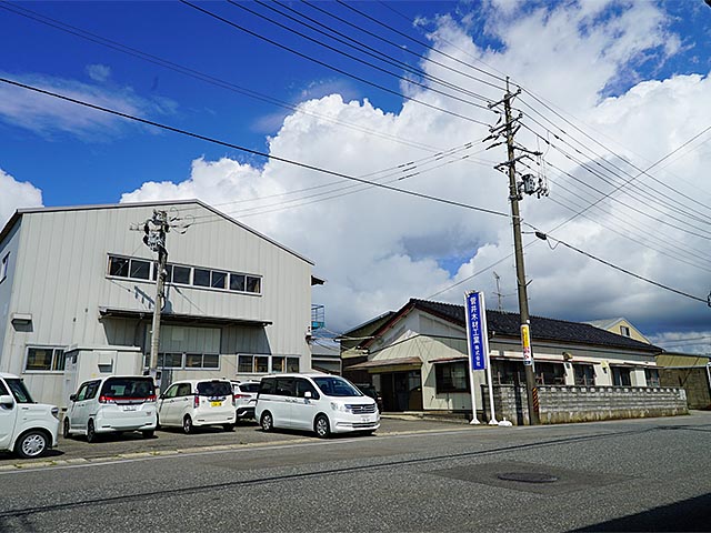 ちょうど雨が止んでいた日に撮影に行ってきました