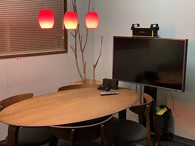 ニゴロデザイン初期のころからお世話になってる方と2026年初の会社での打ち合わせ