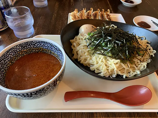 自分に関係ない話に興味が持てる？持てない？どっち？